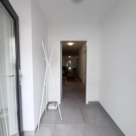 Lejlighed Modern And Cozy In *