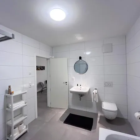 公寓 Modern And Cozy In *